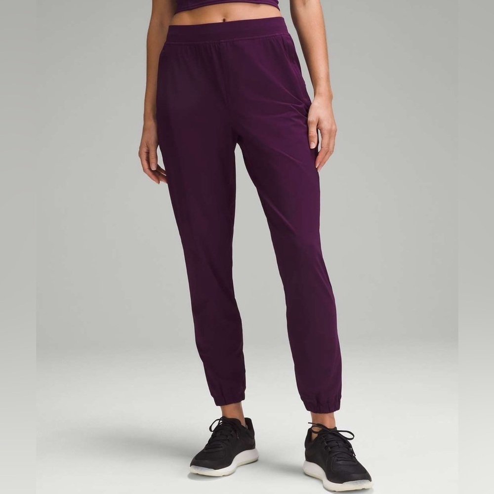 Lululemon Adapted State High-Rise Jogger *Full Length
Dramatic Magenta - Picture 2 of 10